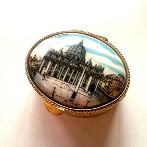 Vintage Gold Ceramic Trinket pill Box with Blue and White Rome Scene Italy